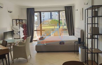 Лозенец, Оазис Бийч Клуб, обзаведен двустаен на партер, с голяма веранда с гледка море и градина, Oasis Beach Club, Lozenets