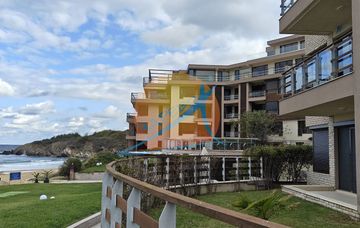 Созопол, Пясъчни лилии, първа линия, гледка море! Обзаведен двустаен в Sand Lillies, на плаж Каваци