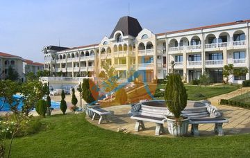 Южен бряг (South Beach), Диневи груп, Свети Влас