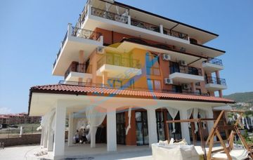 Костал Дриймс (Coastal Dreams), първа линия, Свети Влас