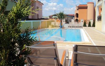 Вила Монако (Villa Monaco), Свети Влас