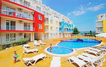 Слънчев бряг, обзаведен двустаен апартамент с гледка басейн, Съни дей 3 (Sunny day 3)